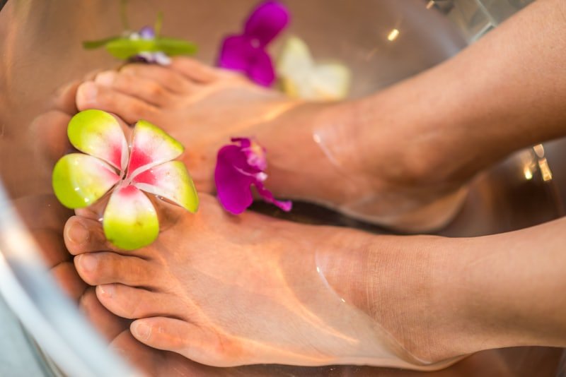 Relaxing foot soak